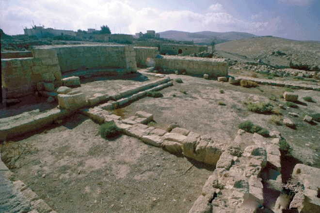 Archaeologist delves into past of Machaerus hilltop fortress
